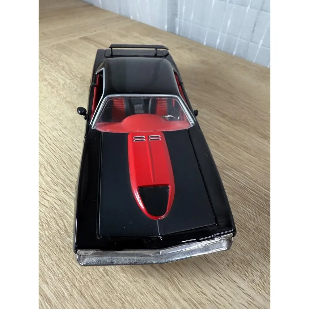 Jada Bigtime Muscle Cuda Black Red Diecast 1:24